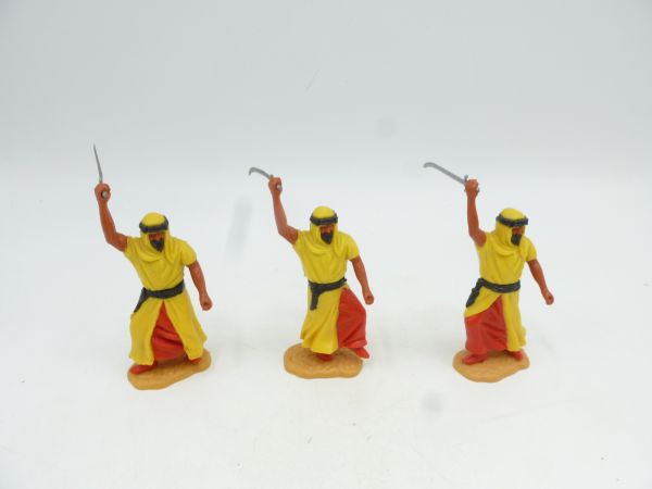 Timpo Toys 3 verschiedene Araber stehend mit Säbel, gelb