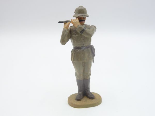 Military band, soldier with flute - modification, well fitting to Elastolin figures