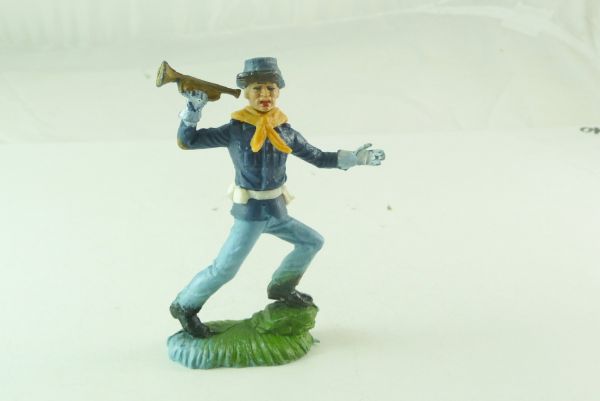 Nardi Union Army soldier with trumpet - early version