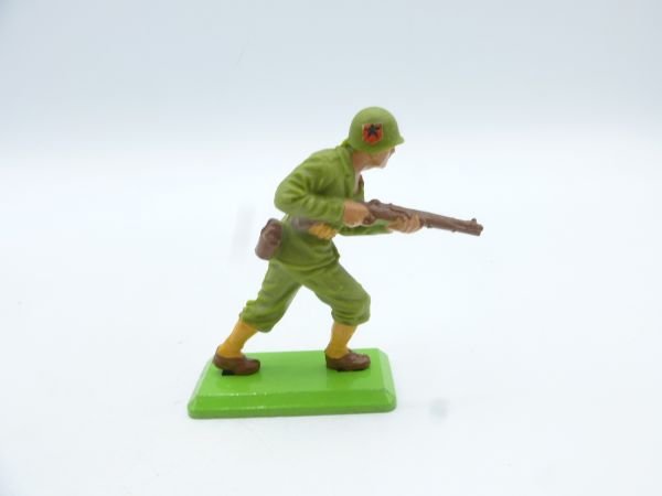 Britains Deetail American soldier 2nd version advancing with rifle