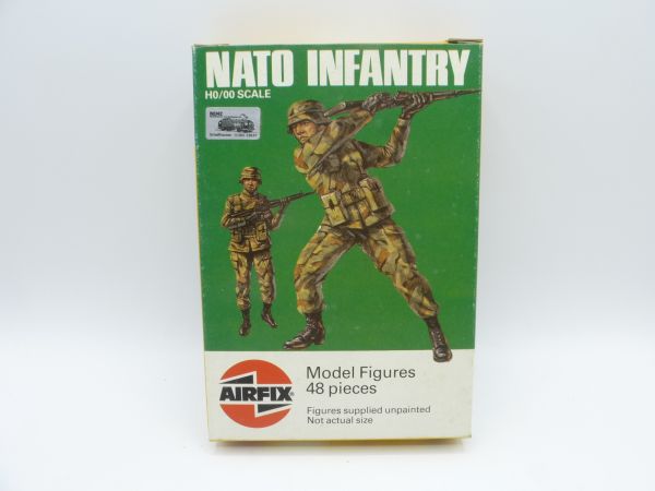 Airfix 1:72 Nato Infantry, No. 01759-9 - orig. packaging, figures on cast