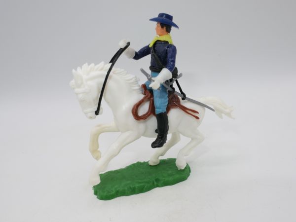 Elastolin 5,4 cm Northerner on horseback with pistol + sabre