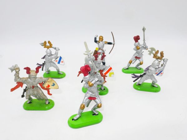 Britains Deetail Group of knights on foot (7 figures)