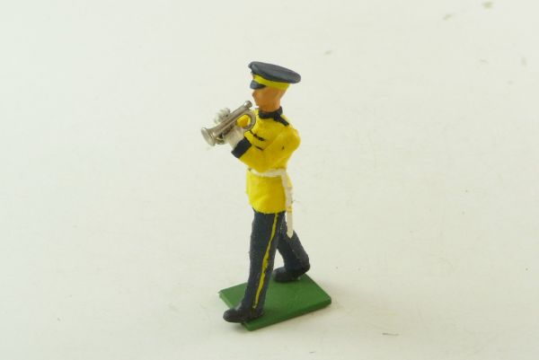 Britains Swoppets US Military Band; musician with trumpet - very good condition
