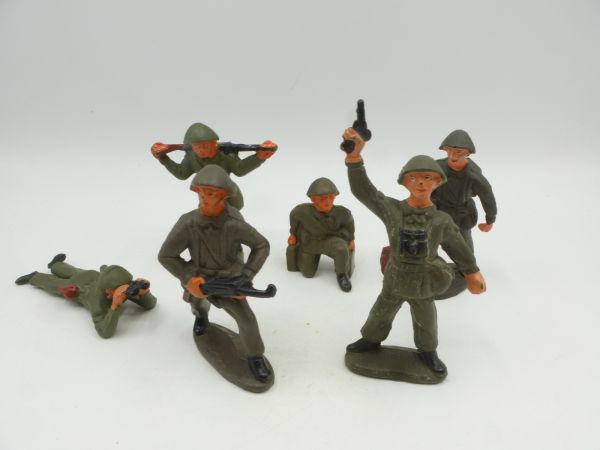 Soldiers (6 figures) - nice set