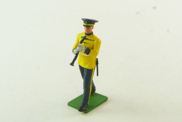 Britains Swoppets US Military Band; musician with clarinet - very good condition