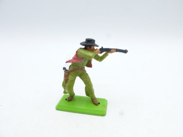 Britains Deetail Bandit standing, shooting rifle