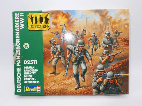 Revell 1:72 German Armoured Infantrymen, No. 2511 - orig. packaging, on cast