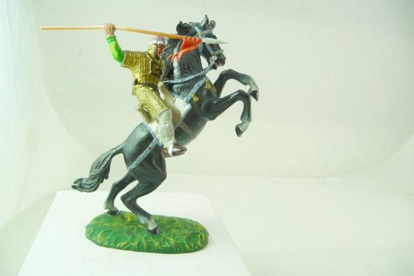 Elastolin 7 cm Normanne mit Speer zustoßend zu Pferd, Bem. 2 Nr. 8872 - tolle Figur