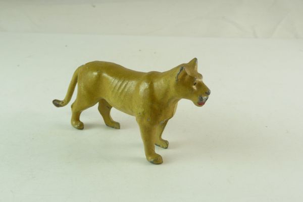Lioness of metal (unknown manufacturer) - used condition