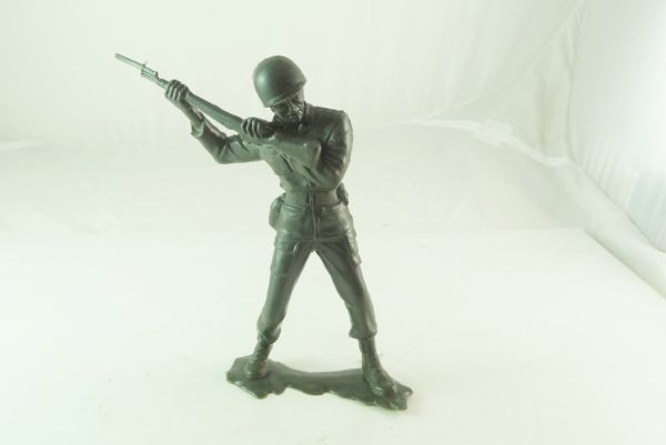 Marx WK II Soldat; Amerikaner mit Gewehr ausholend - bespielt