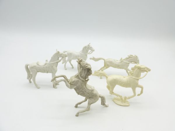 Merten 6 horses (blanks), white, height 5 cm
