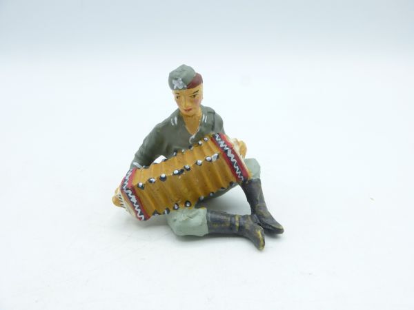 Lineol Soldier with accordion - great condition + painting