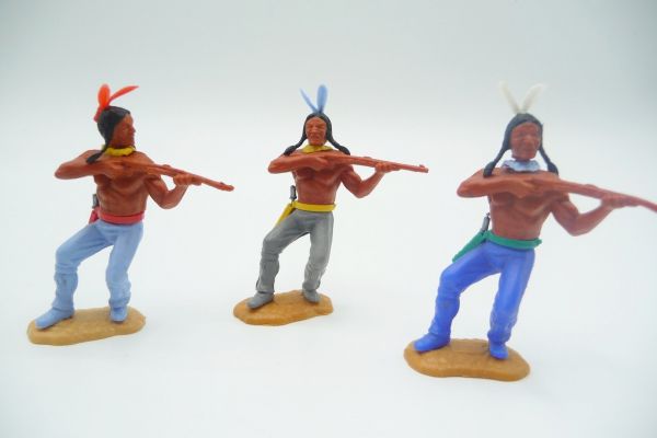 Timpo Toys 3 Indians 3rd version, firing with rifle