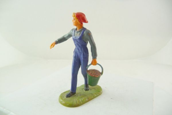 Elastolin 7 cm Farmer's wife with bucket, No. 6962 - early painting, very good condition