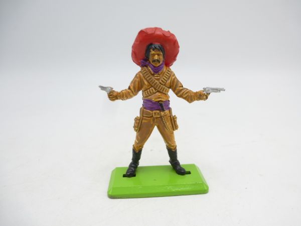 Britains Deetail Mexican standing, shooting 2 pistols