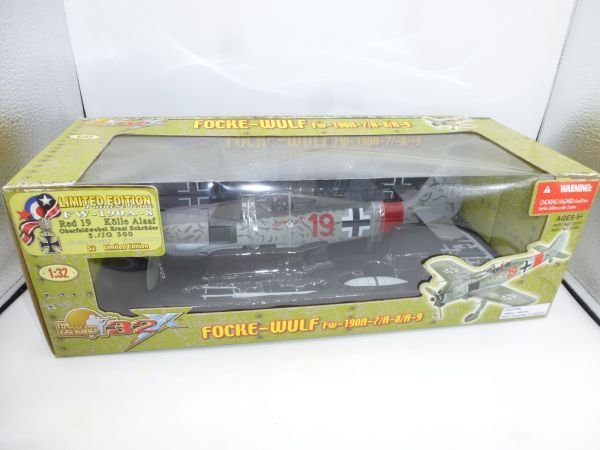 21st Century Toys FOCKE-WULF FW 190A-7/A - 8/A-9 - OVP, limited Edition