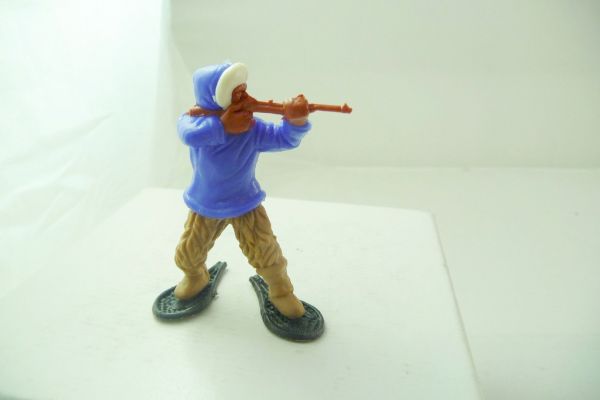 Timpo Toys Eskimo firing with rifle with rare medium-blue upper part