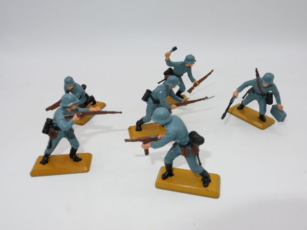Britains Deetail Set of German soldiers (6 figures) with orange bases