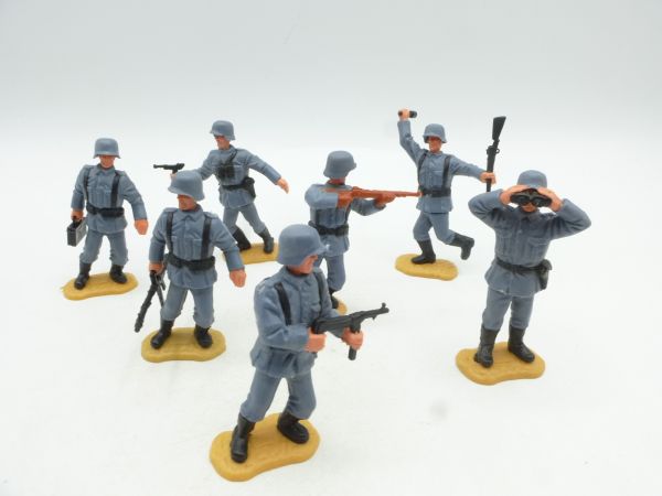 Timpo Toys Germans (7 figures), removable steel helmets