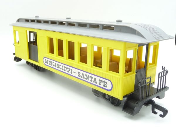 Timpo Toys Mississippi Santa Fé - great passenger coach, rare