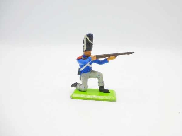 Britains Deetail Waterloo; French soldier kneeling firing (fixed arm)