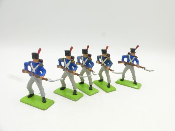 Britains Deetail 5 Frenchmen advancing with rifle / bayonet