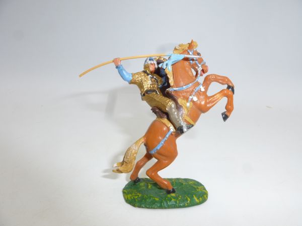 Elastolin 4 cm Norman thrusting with spear on horseback, No. 8882