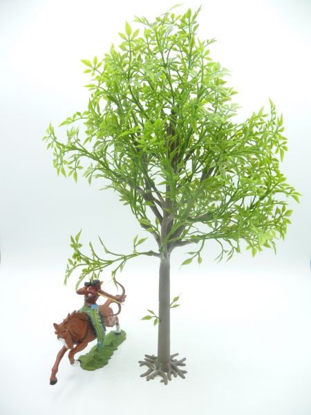 Deciduous tree (height 35 cm), nice to match 7 cm figures - without figure