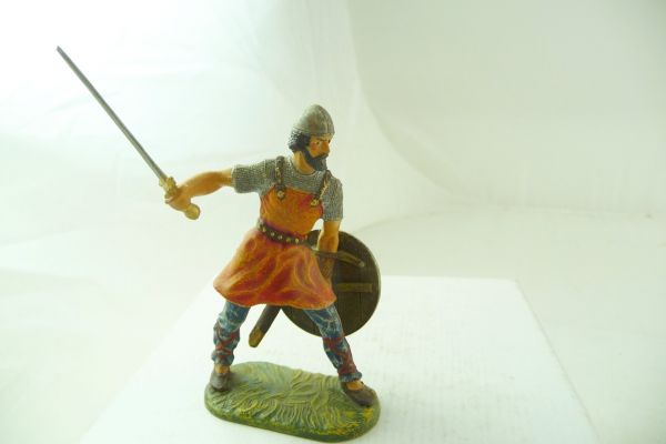Modification 7 cm Norman attacking with sword + shield - great figure