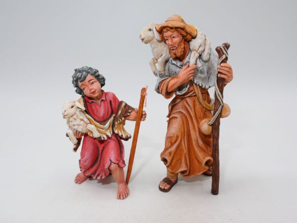 Shepherd boy with lamb + shepherd with shoulder sheep, 7 cm wooden figures