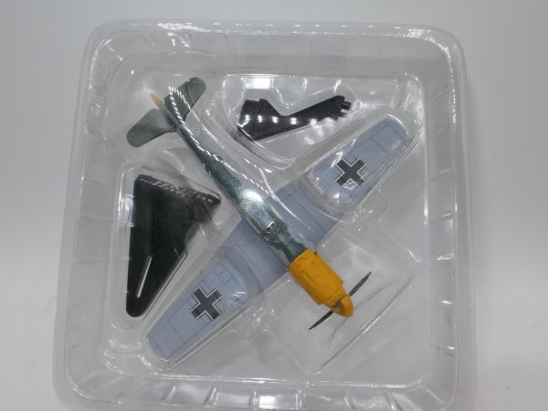 Metal aeroplane: Messerschmitt Me-109 - orig. packaging