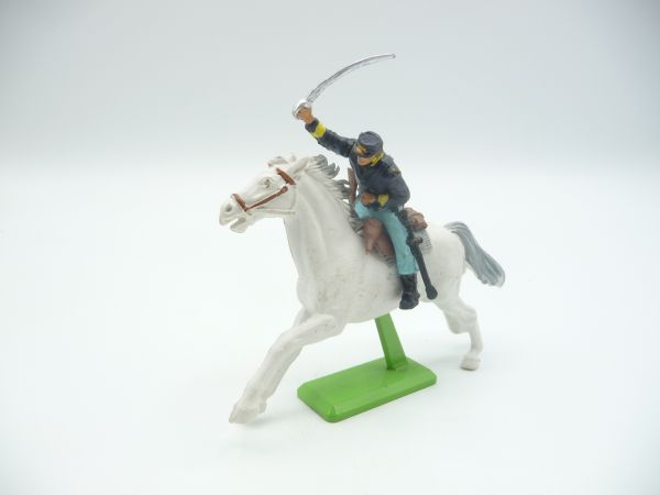 Britains Deetail Union Army Soldier on horseback attacking with sabre - brand new
