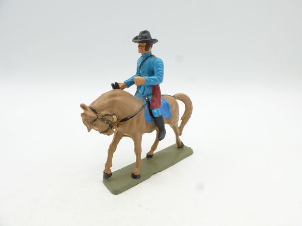 Starlux Northern officer on horseback with binoculars
