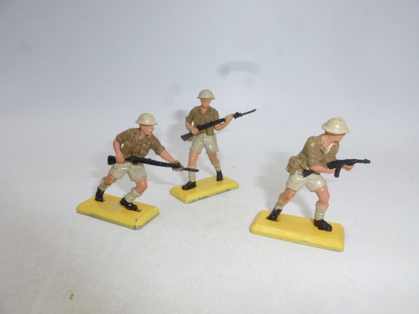 Britains Deetail 3 soldiers 8th Army