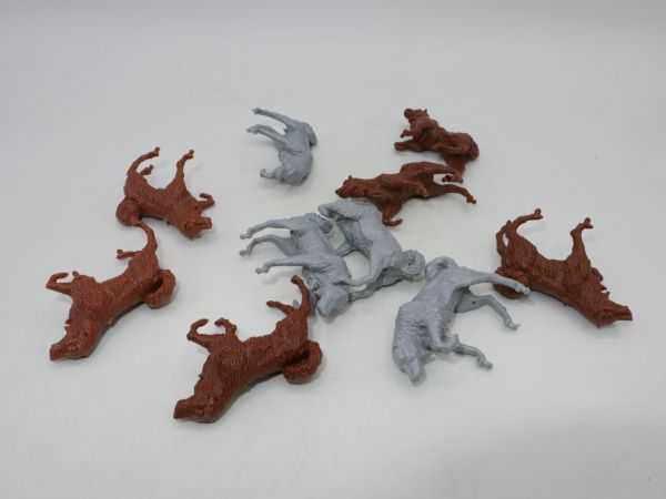 Timpo Toys 10 dogs - as spare parts or for diorama builders