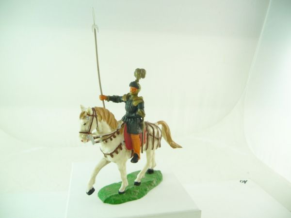 Elastolin 7 cm Lancer on walking horse, No. 9077 - figure partly painted