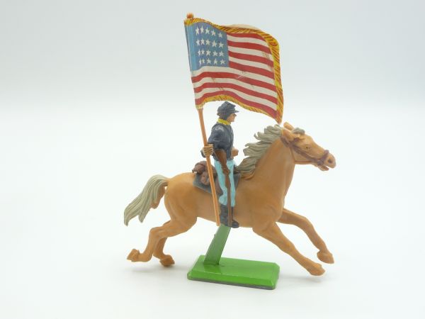 Britains Deetail Union Army soldiers riding with flag