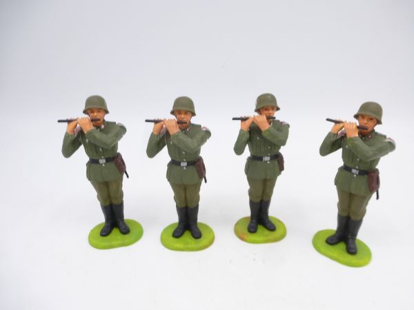 Preiser 7 cm Deutsche Wehrmacht: 4 Soldaten / Musiker mit Querpfeife