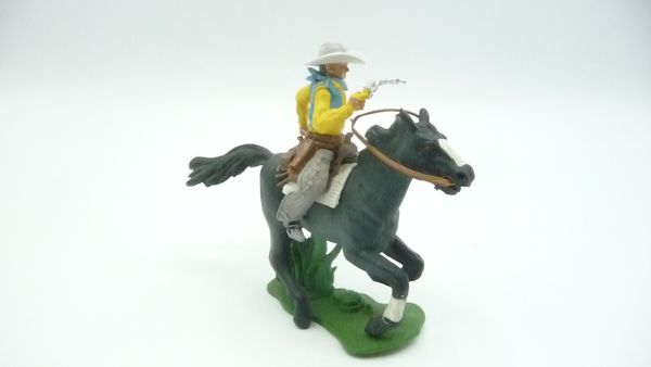 Britains Swoppets Cowboy riding with 2 pistols - great horse