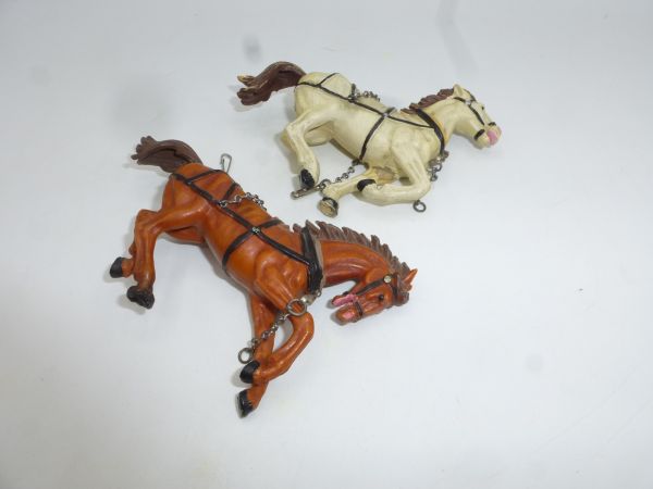 Elastolin 7 cm (damaged) 2 carriage horses - damage see photos