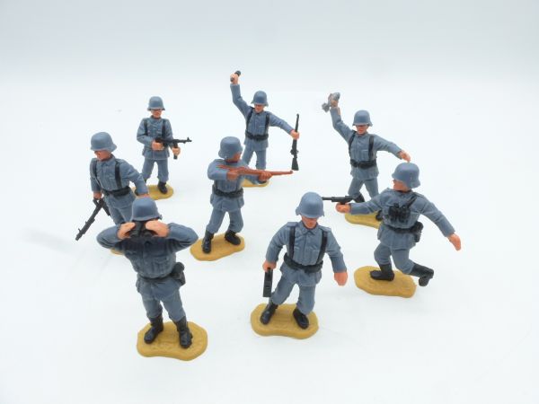 Timpo Toys Set of Germans (8 figures), fixed helmet