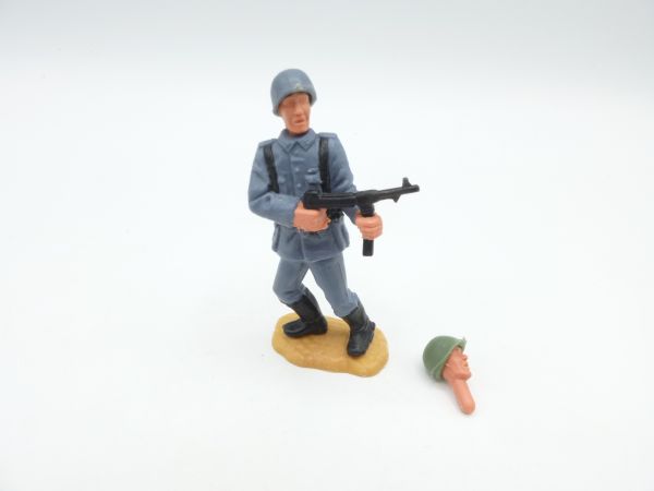 Timpo Toys Deutscher Soldat mit Stahlhelm (original) - Top-Zustand