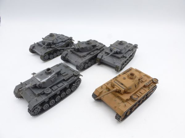 5 Panzer - verbaut, Lieferumfang siehe Fotos