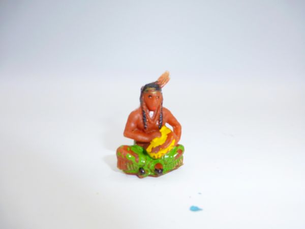 Timpo Toys Indianer sitzend mit kleiner Trommel - selten