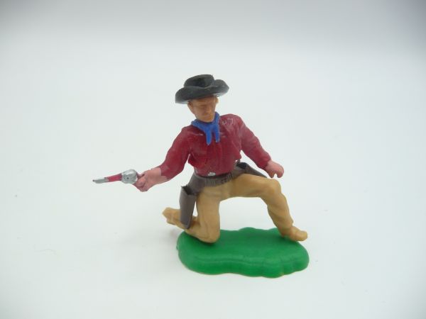 Cowboy kneeling with pistol (similar to Swoppets)