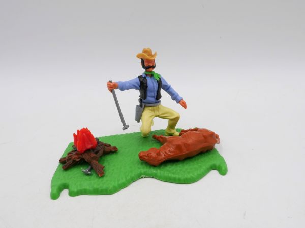 Timpo Toys Calf branding diorama with 2 punching irons