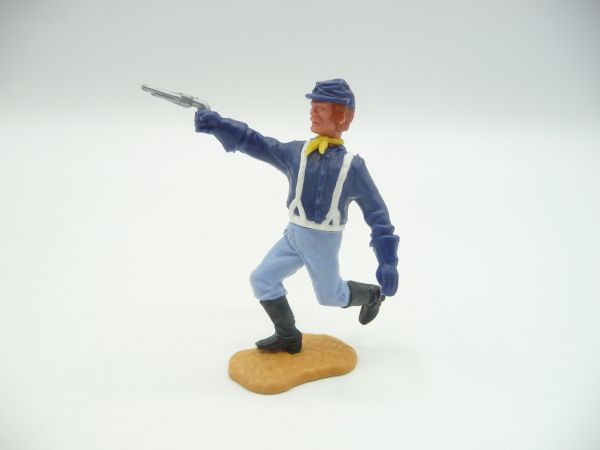 Timpo Toys Union Army Soldier 3rd version (red hair) running with pistol