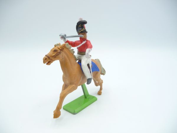 Britains Deetail Waterloo soldier, Englishman defending with sabre