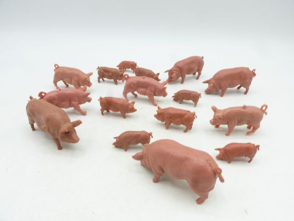 Britains Group of pigs (16 figures), made in HK